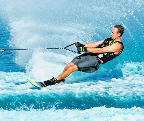 Water Mono Ski Boat Ride in Dubai