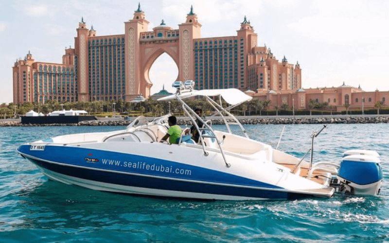 speedboat tour dubai With Sealife Watersports Dubai